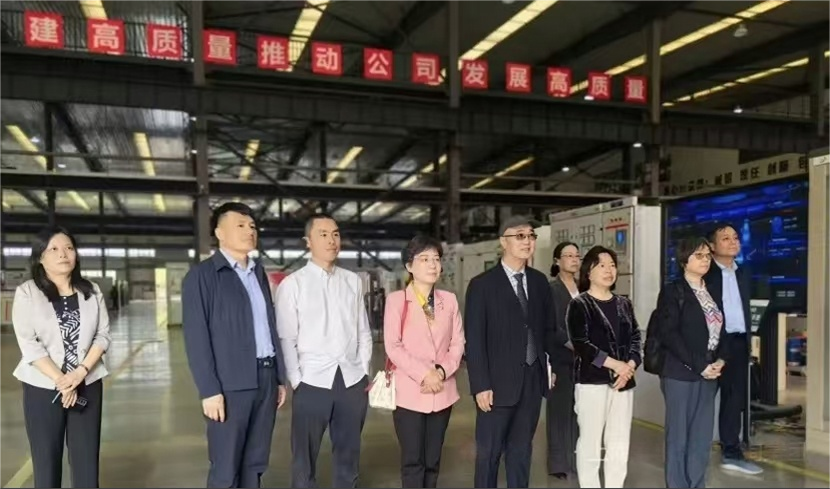 经中共中央批准， 中央党外课题组赴淮安、河南许昌调研
